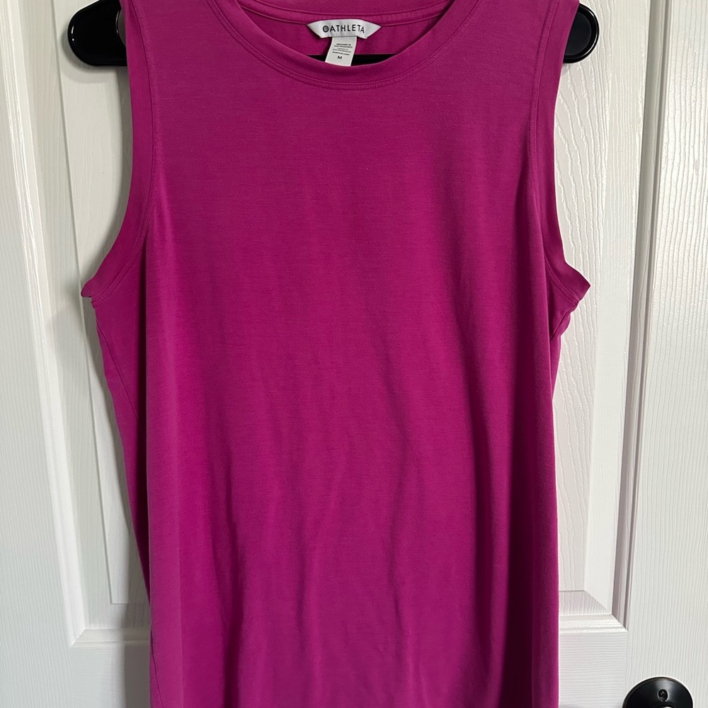 Athleta Pink Tank Top with Rounded Neckline and Sleeveless Design
